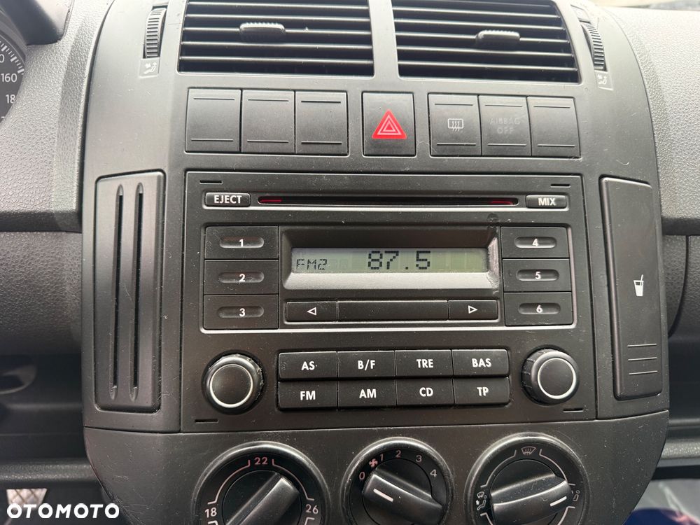 Volkswagen Polo 1.2 - 24