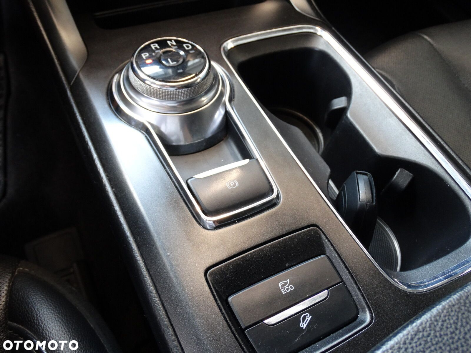 Ford Fusion - 36