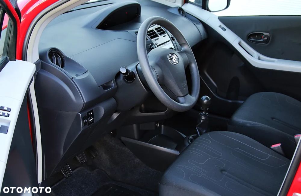 Toyota Yaris 1.33 Luna - 10
