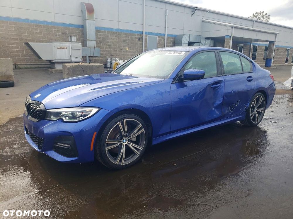 BMW Seria 3 330i xDrive M Sport - 2