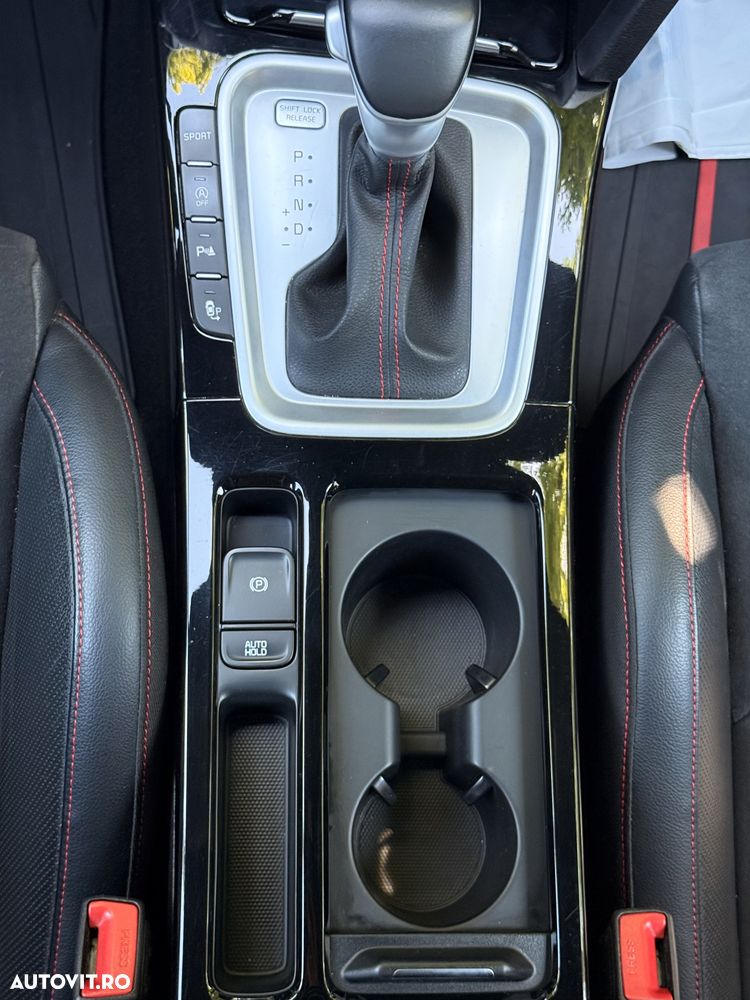 Kia Ceed 1.6 T-GDI 7DCT GT - 15