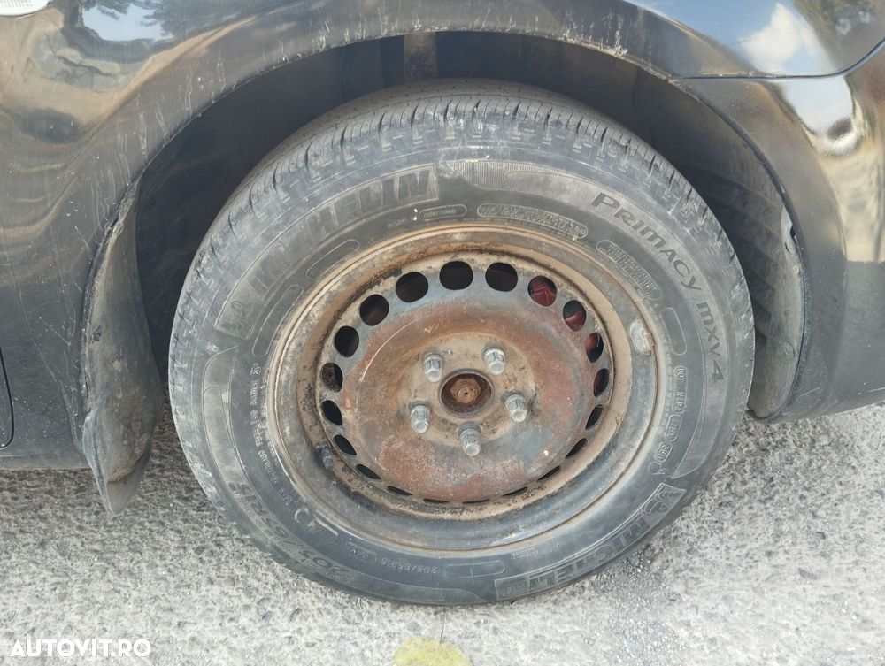 Dezmembrari  Mazda 6 (GG)  2002  > 2008 1.8 Benzina - 8