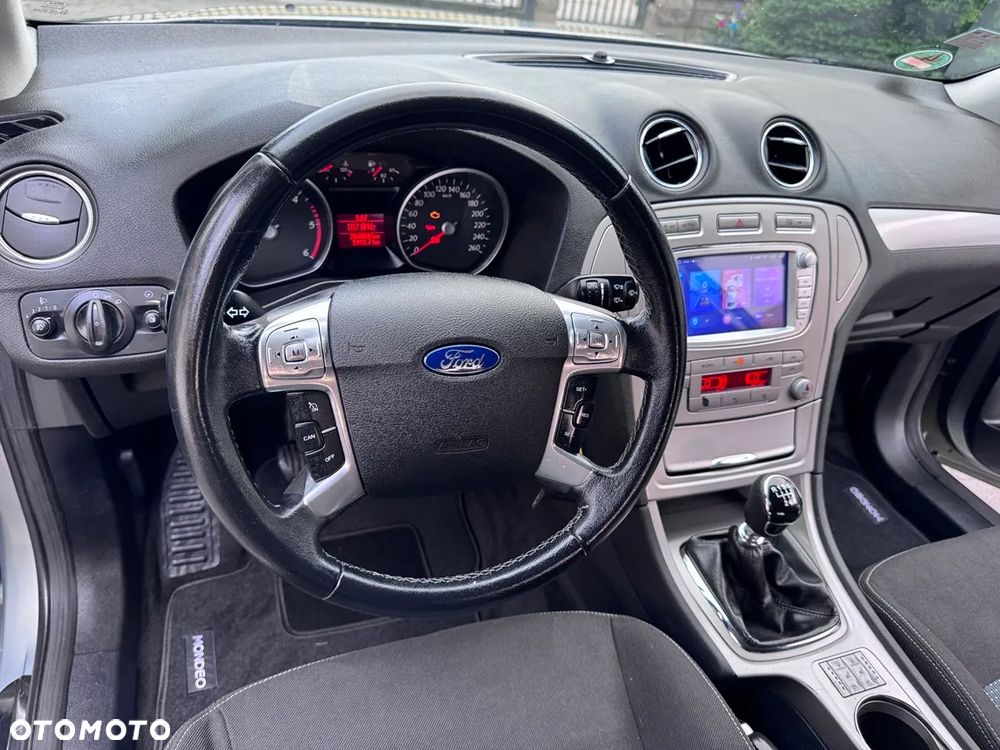Ford Mondeo - 11