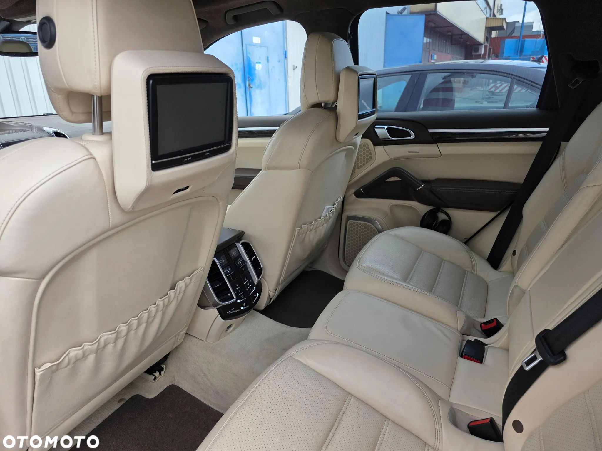 Porsche Cayenne Turbo - 5