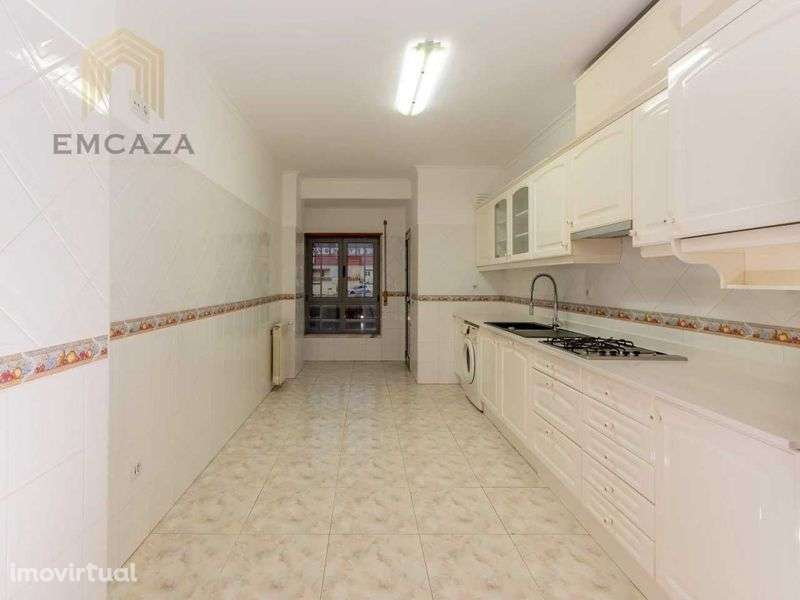 APARTAMENTO T3 CENTRO DA CIDADE - Grande imagem: 2/12