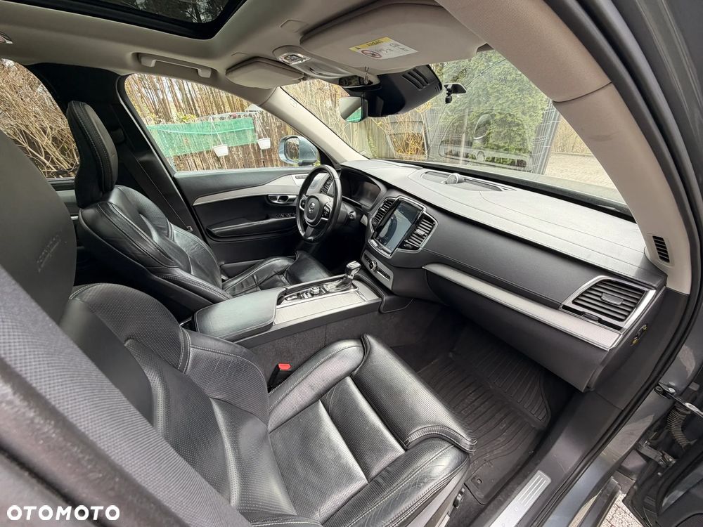 Volvo XC 90 D5 SCR AWD Inscription 7os - 15