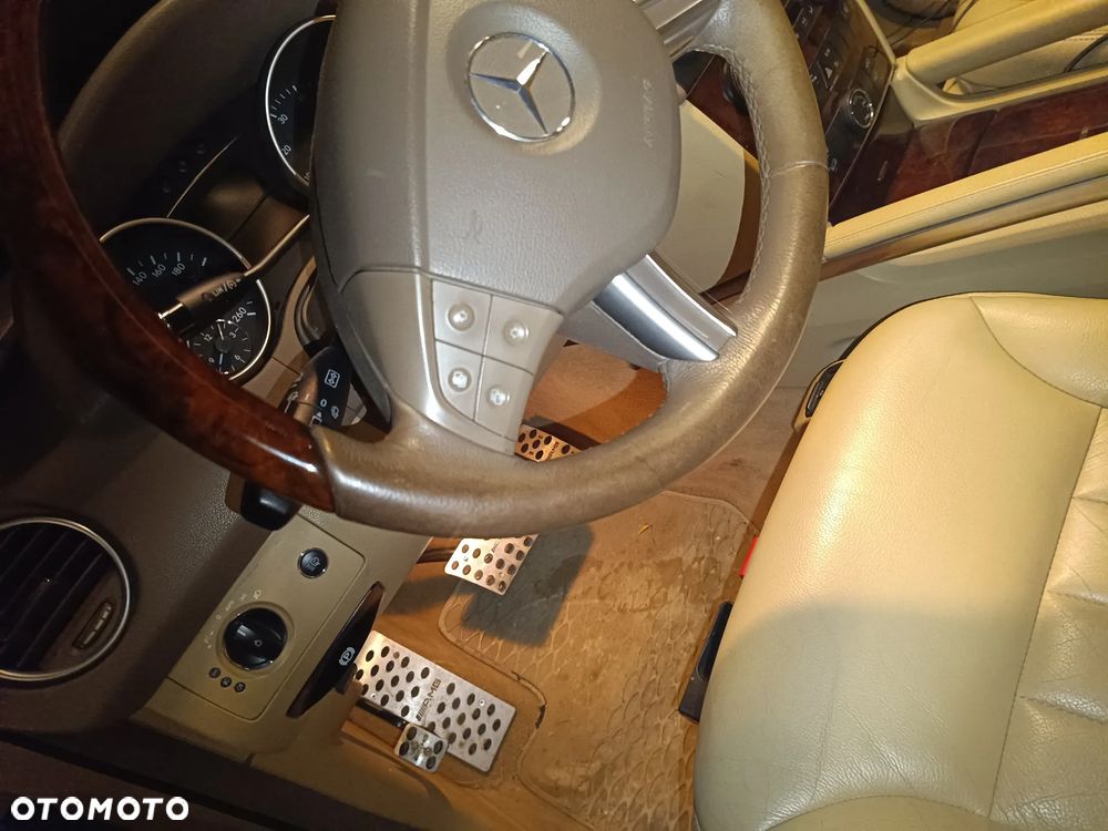 Mercedes-Benz ML - 15