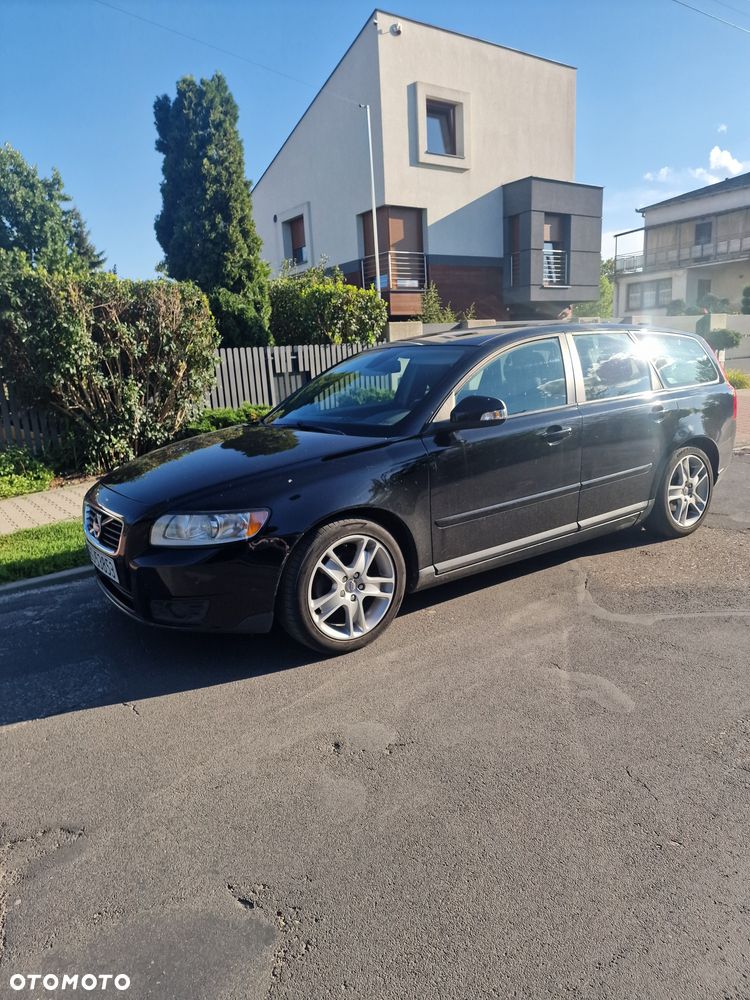 Volvo V50 - 1