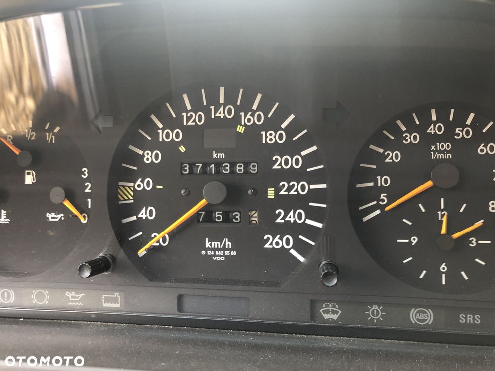 Mercedes-Benz W124 (1984-1993) - 18