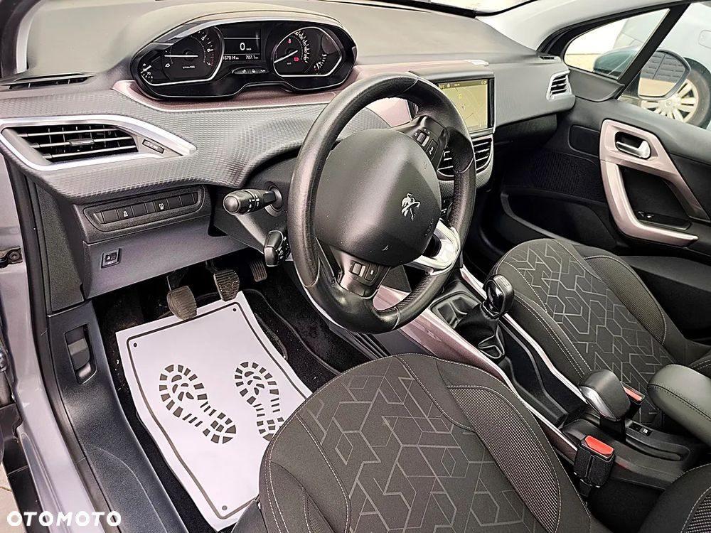 Peugeot 2008 1.2 Pure Tech Active - 10