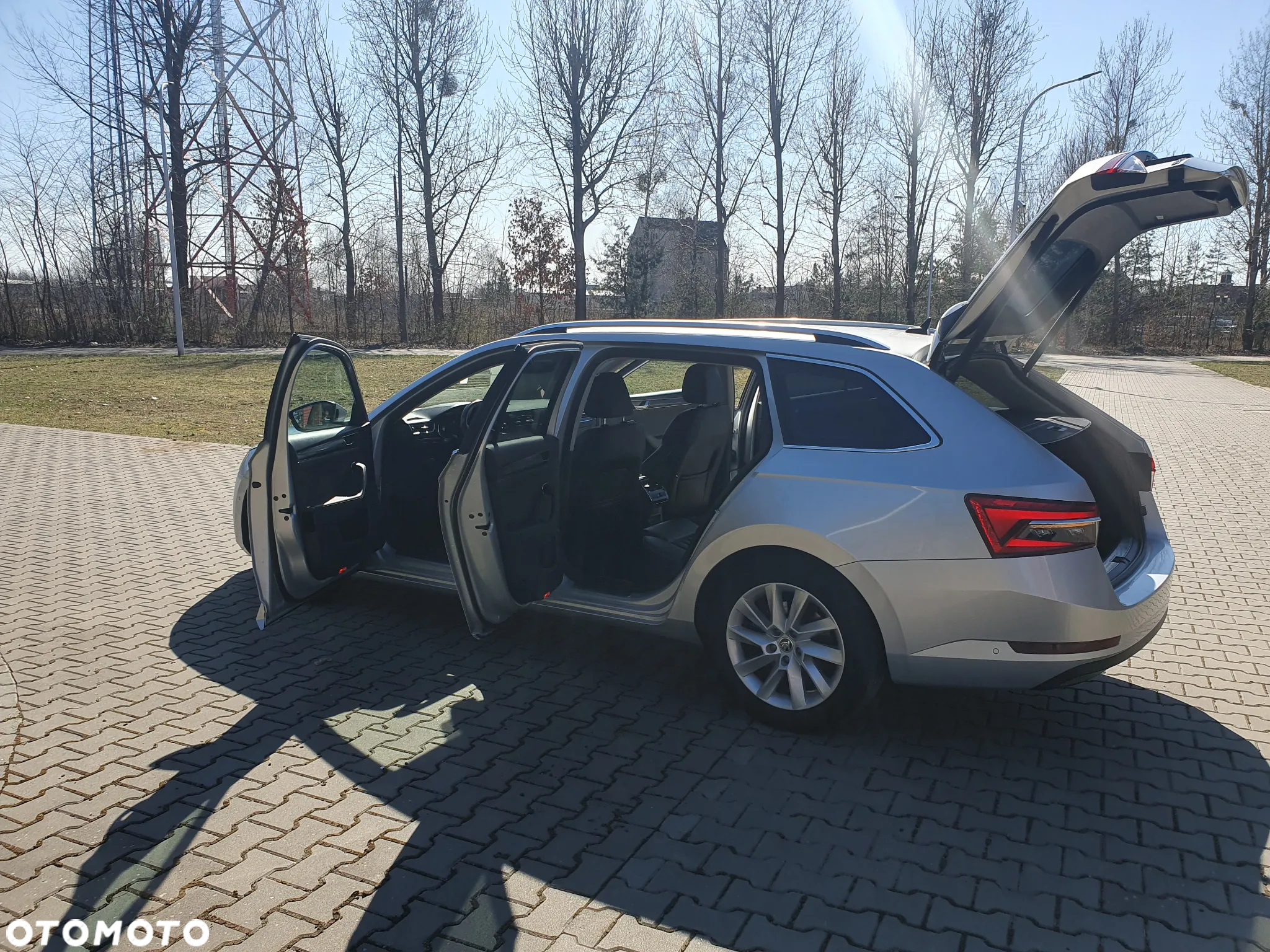 Skoda Superb 2.0 TDI DSG Style - 11