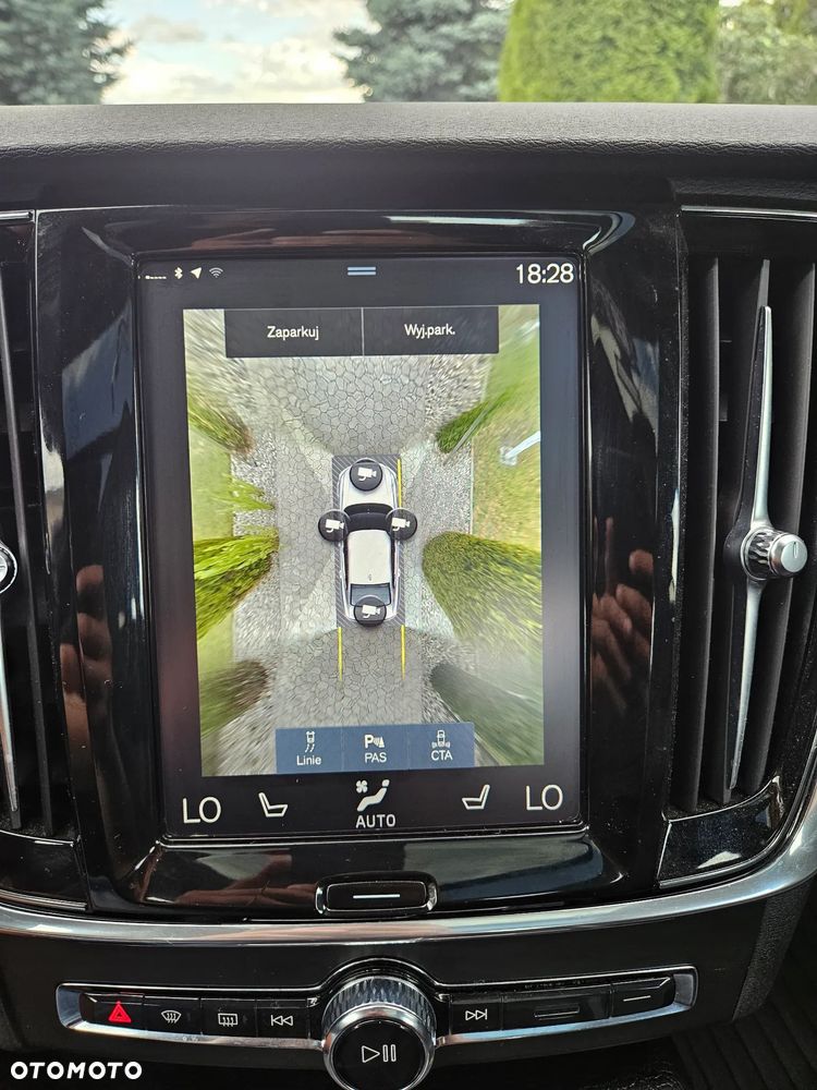 Volvo S90 T5 Geartronic Momentum Pro - 18