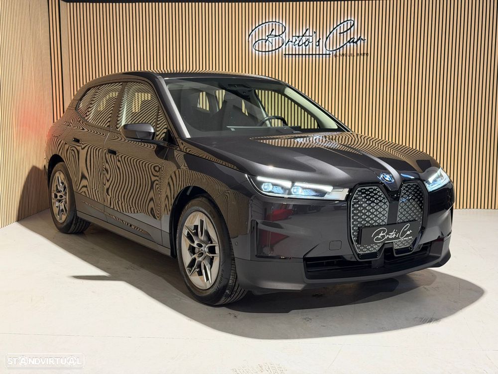 BMW iX