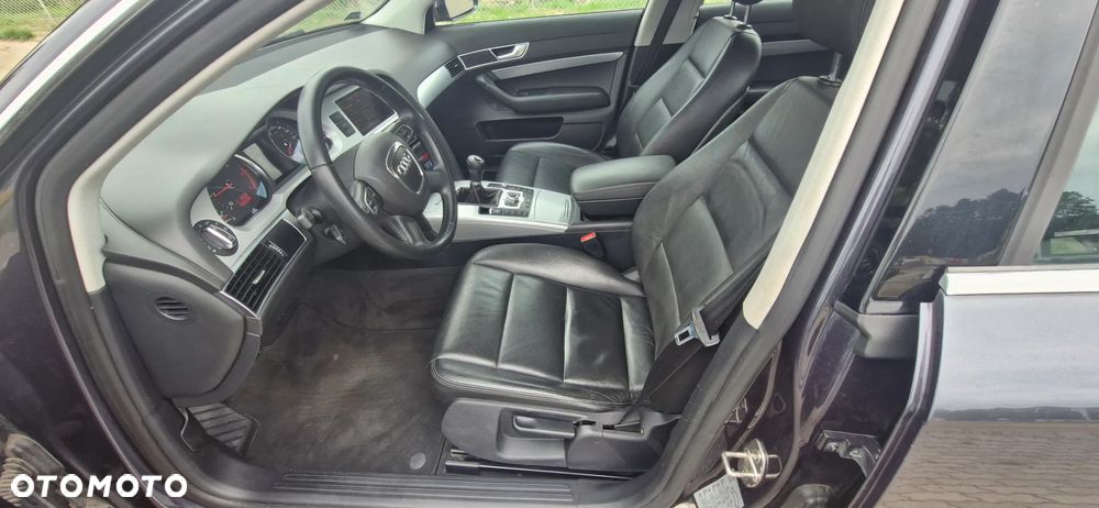 Audi A6 Avant - 14
