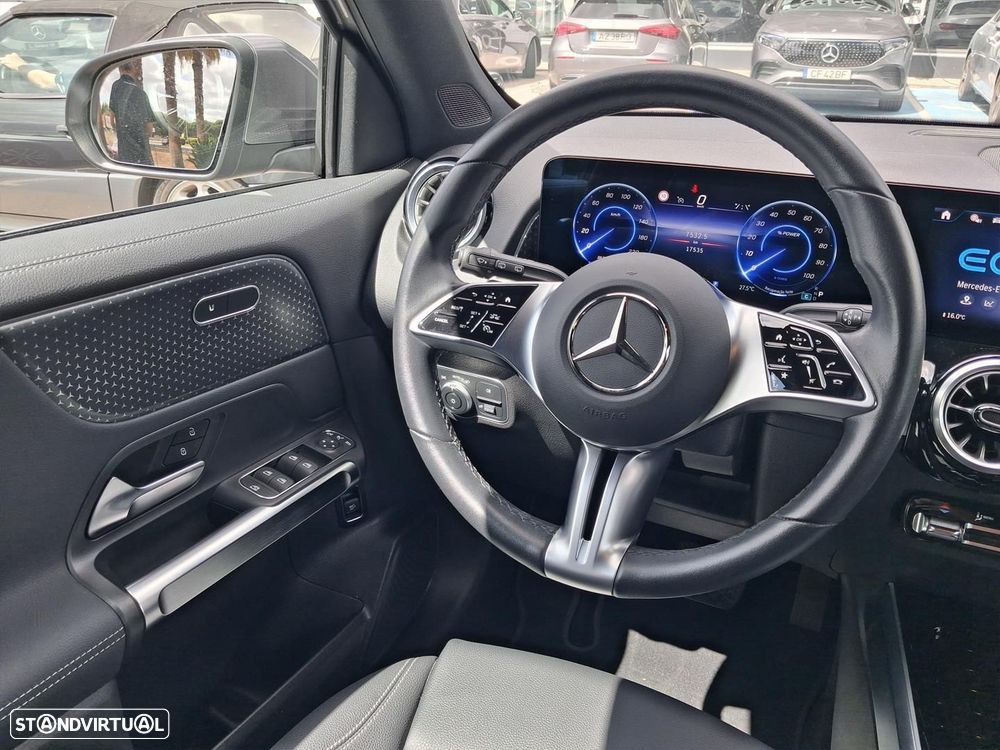 Mercedes-Benz EQB - 16