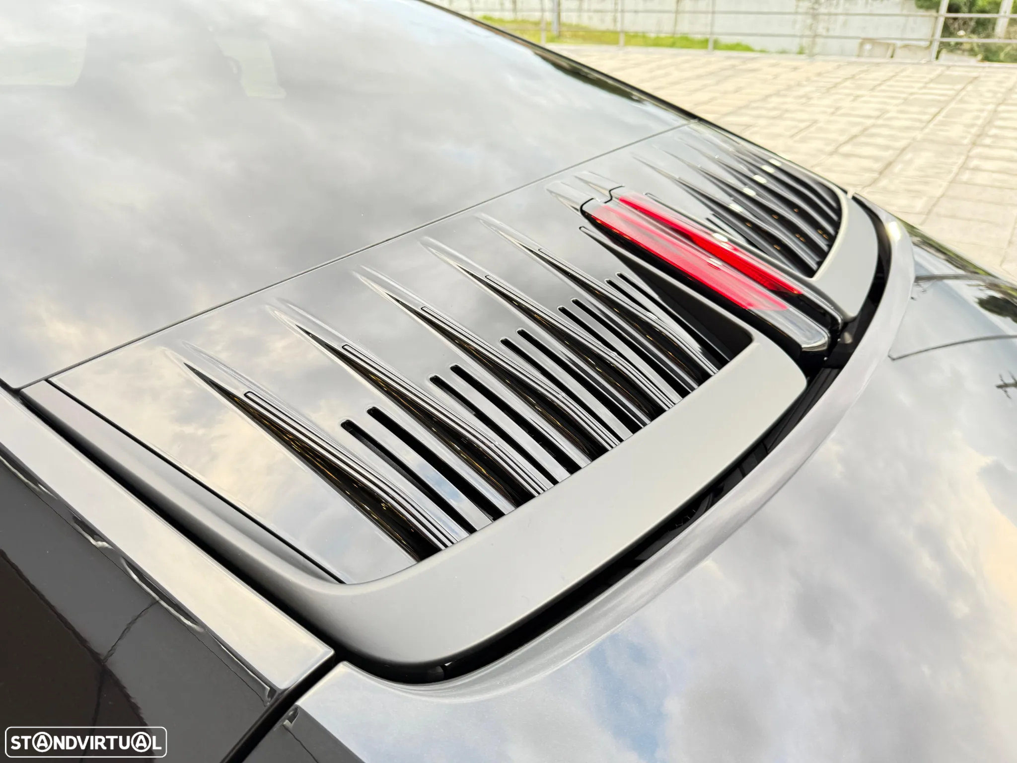 Porsche 911 (992) Carrera - 24