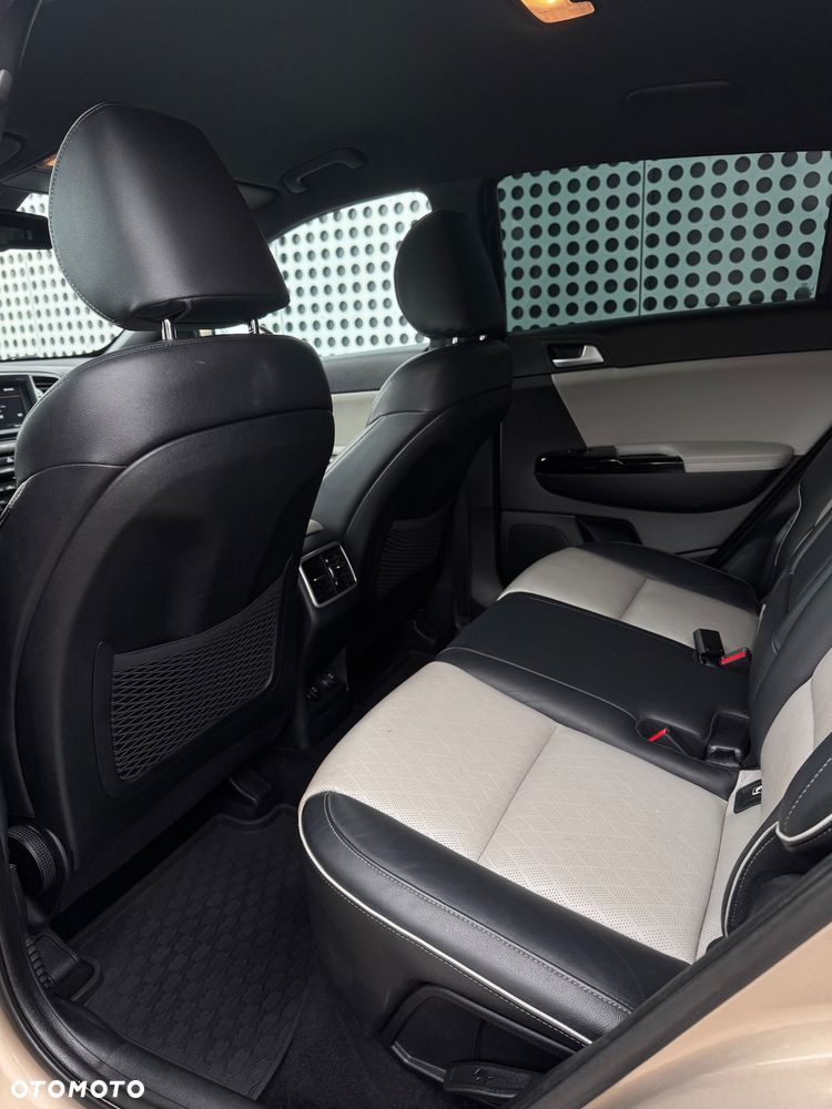 Kia Sportage 1.6 T-GDI AWD GT Line - 22