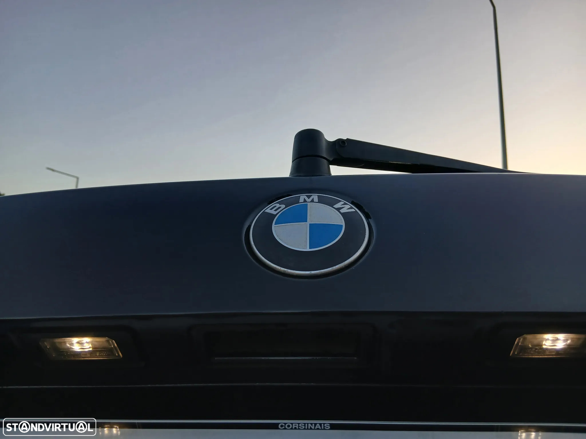 BMW X1 18 d sDrive Pack M - 19