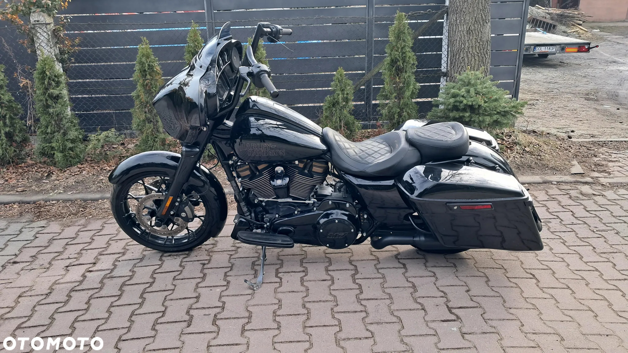 Harley-Davidson Touring Street Glide - 2