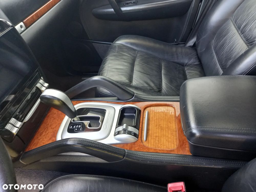 Porsche Cayenne - 7