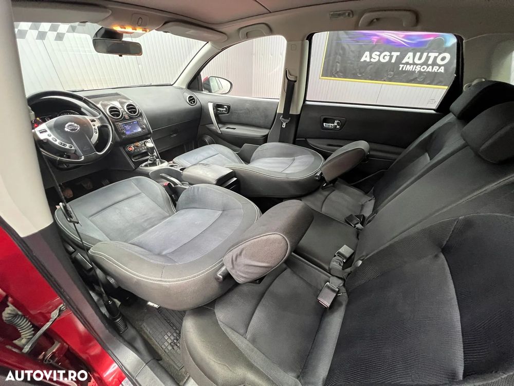 Nissan Qashqai+2 - 14