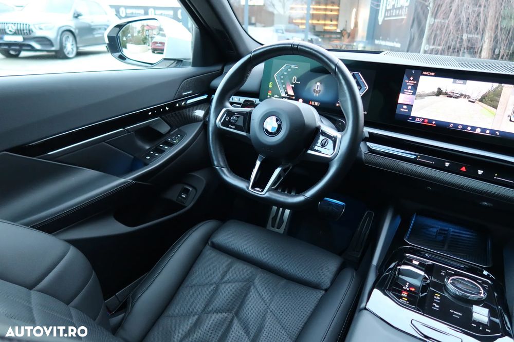 BMW Seria 5 520i Aut. M Sport Edition - 16