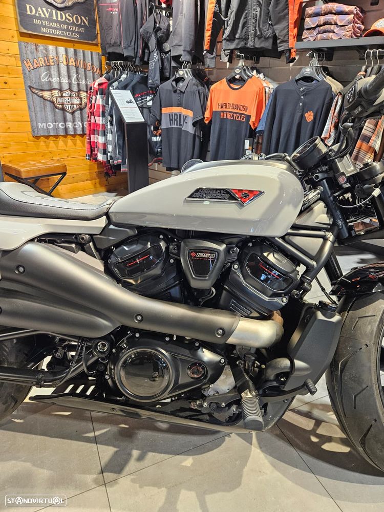 Harley-Davidson Sportster SPORTSTER S - 4