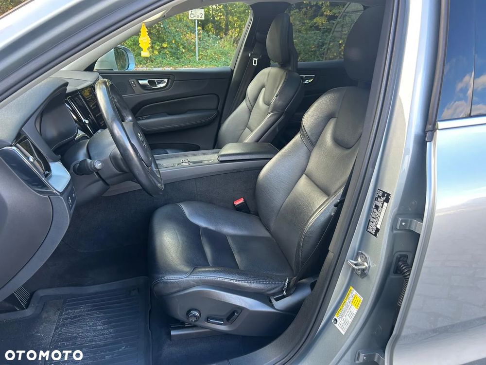Volvo XC 60 T6 AWD Momentum - 16