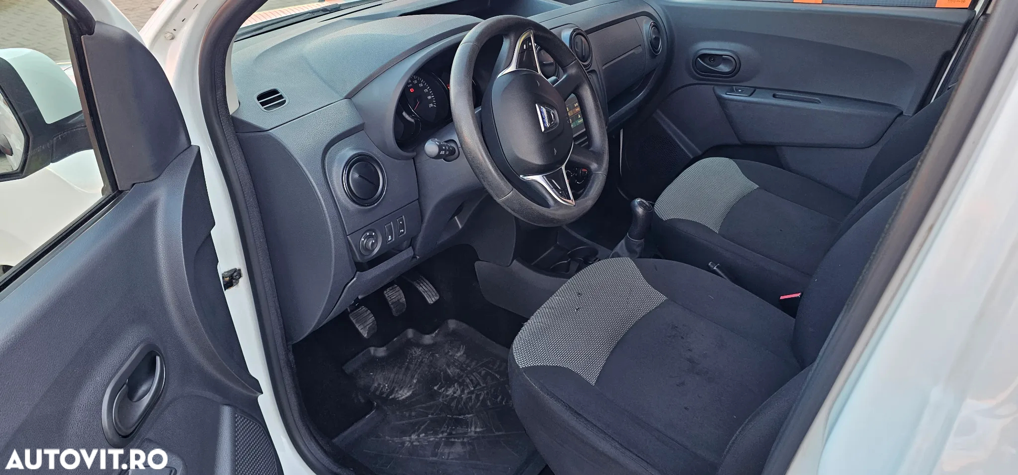 Dacia Dokker dCi 90 Laureate - 5