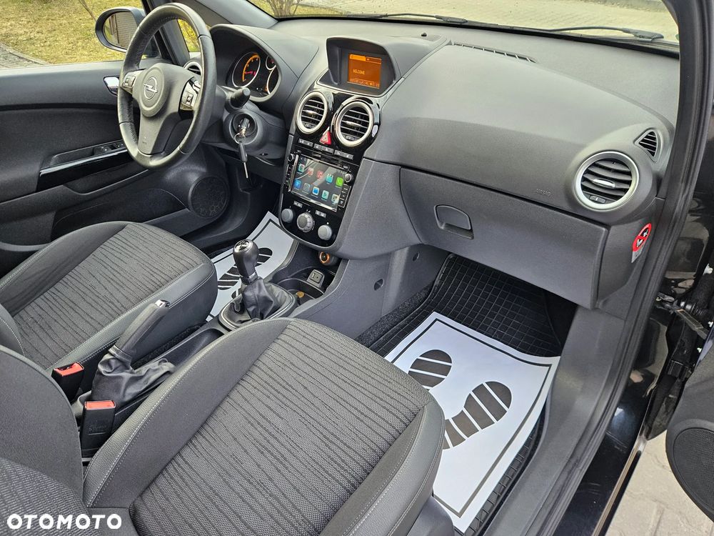 Opel Corsa 1.4 16V Active - 12