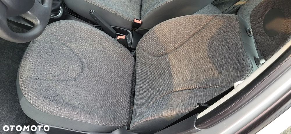 Nissan Micra 1.2 more - 11