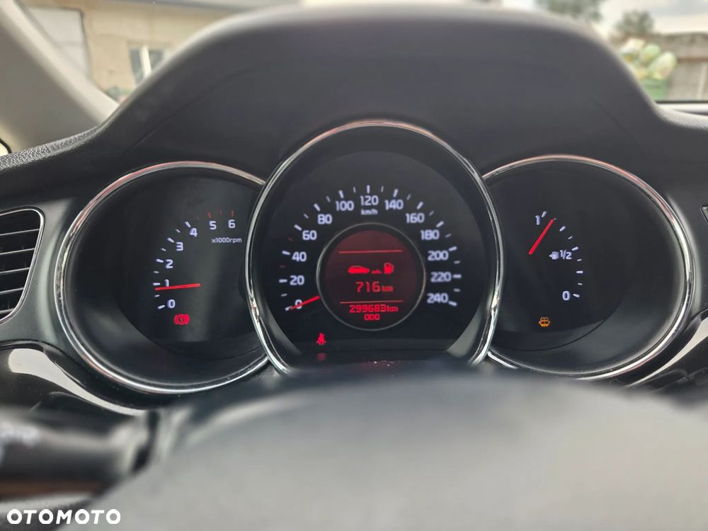 Kia Ceed - 7