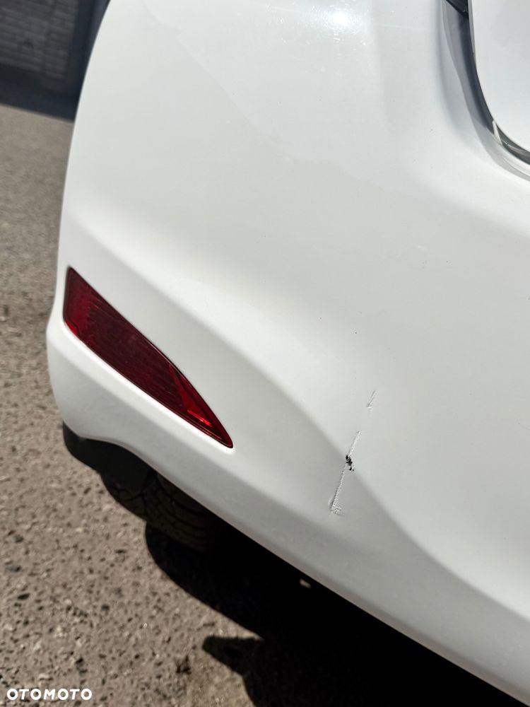 Toyota Yaris Hybrid 100 Dynamic - 15