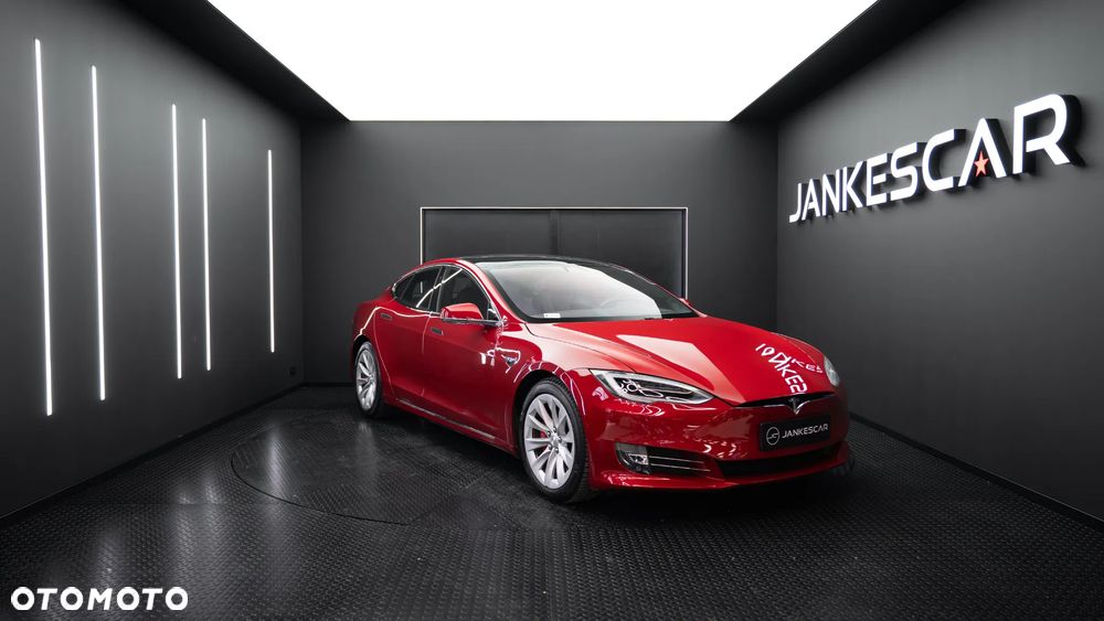 Tesla Model S Performance - 8