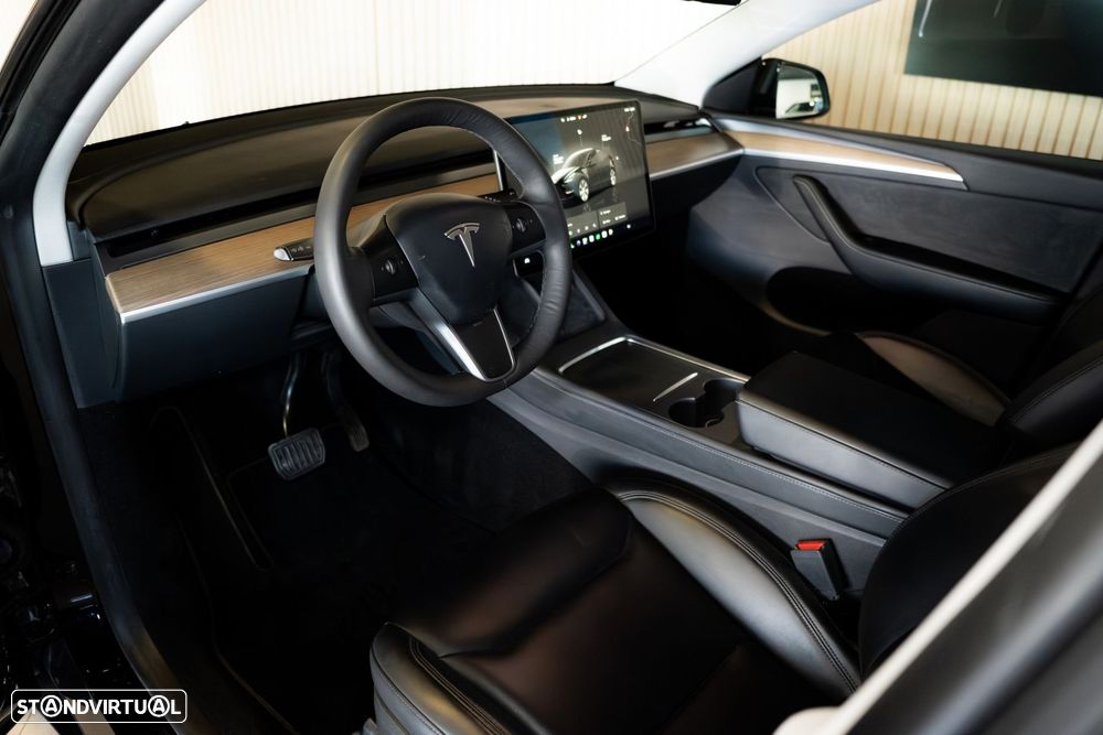 Tesla Model Y Tração Traseira - 3