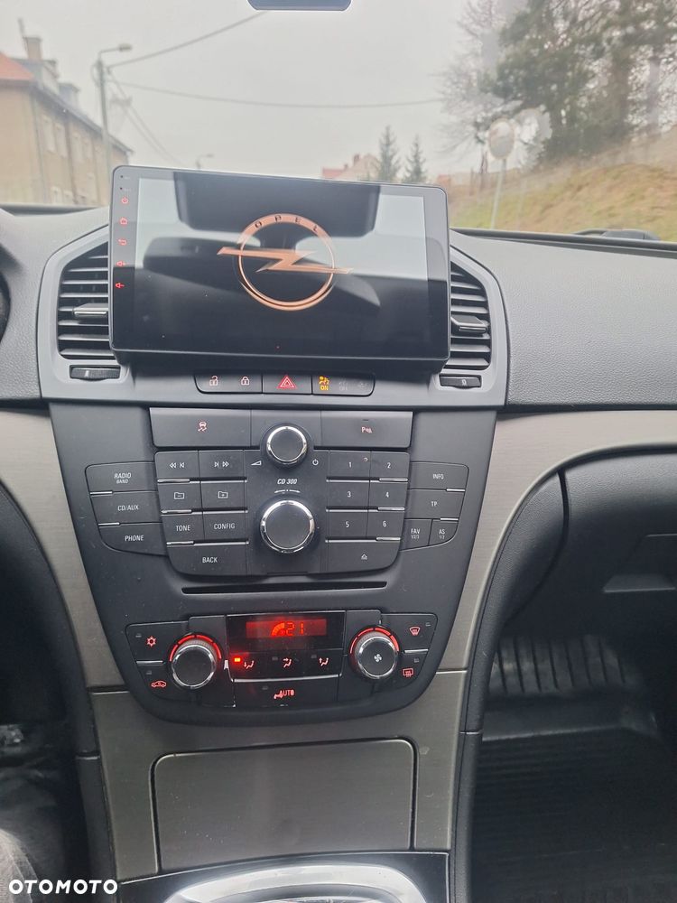 Opel Insignia 2.0 CDTI - 10
