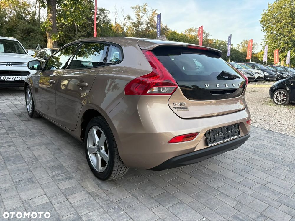 Volvo V40 D2 - 7
