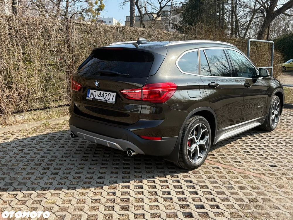 BMW X1 xDrive25i xLine - 5