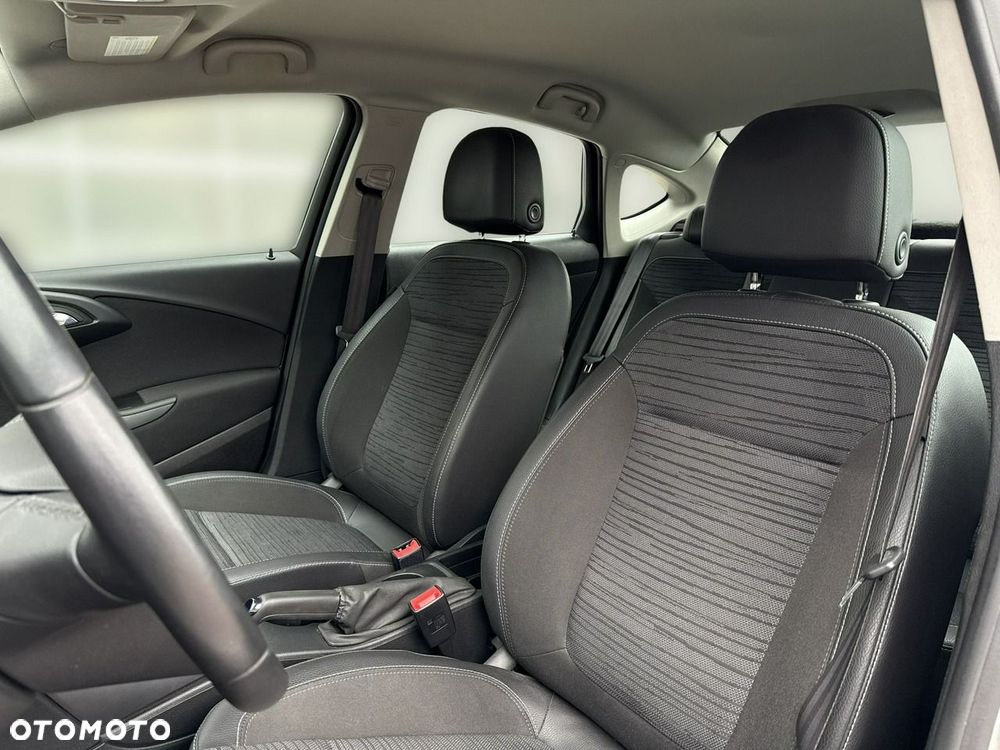 Opel Astra 1.4 T Active - 24
