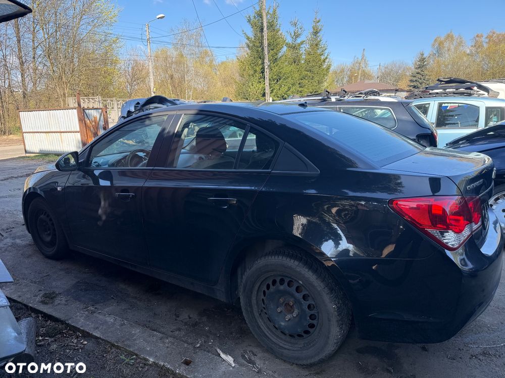 Chevrolet Cruze na części - 4