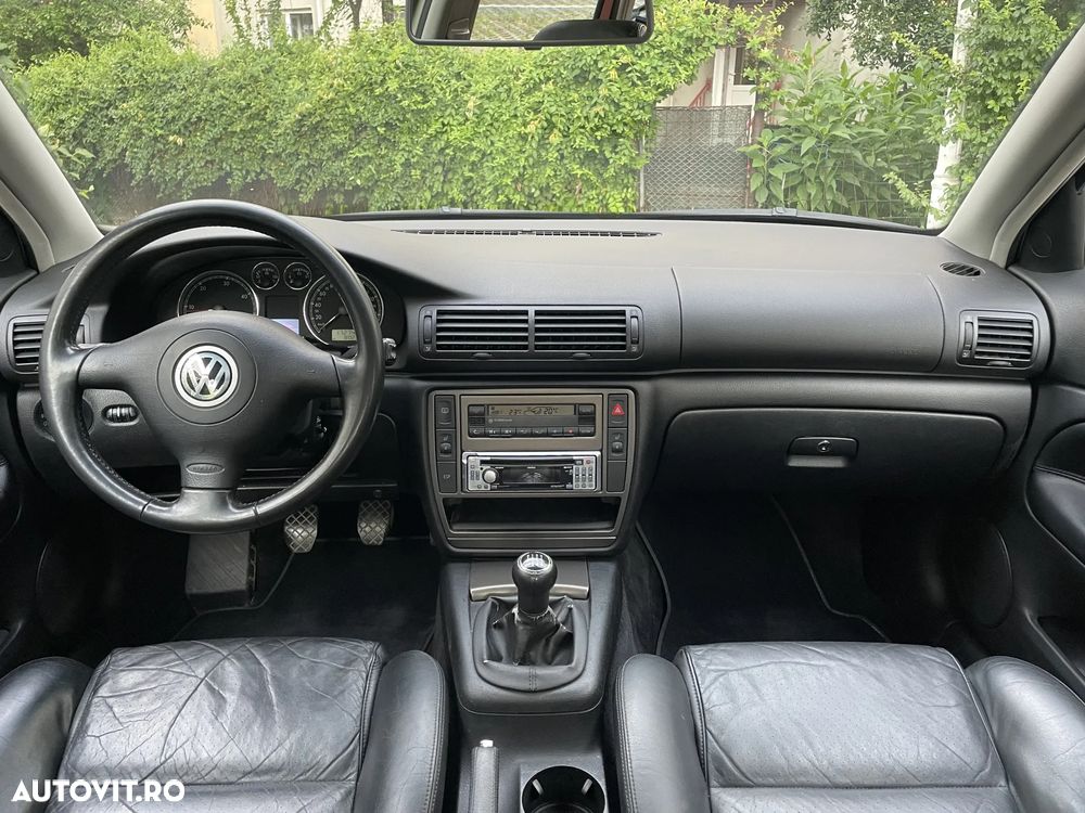 Volkswagen Passat 1.9 TDI Highline - 7