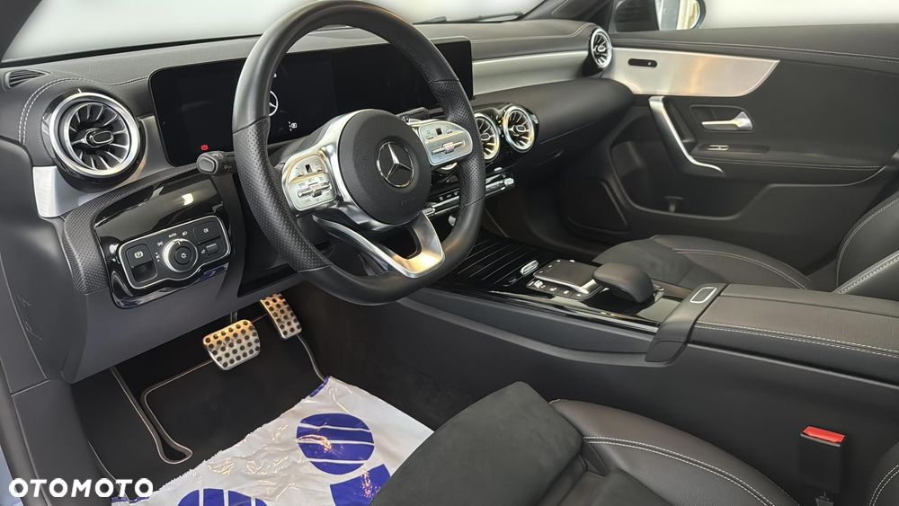 Mercedes-Benz CLA 250 4-Matic AMG Line 7G-DCT - 10