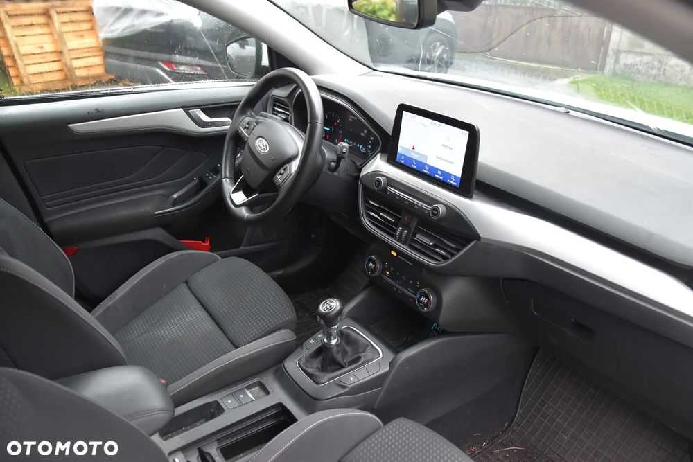 Ford Focus 1.5 EcoBlue Start-Stopp-System TITANIUM - 12