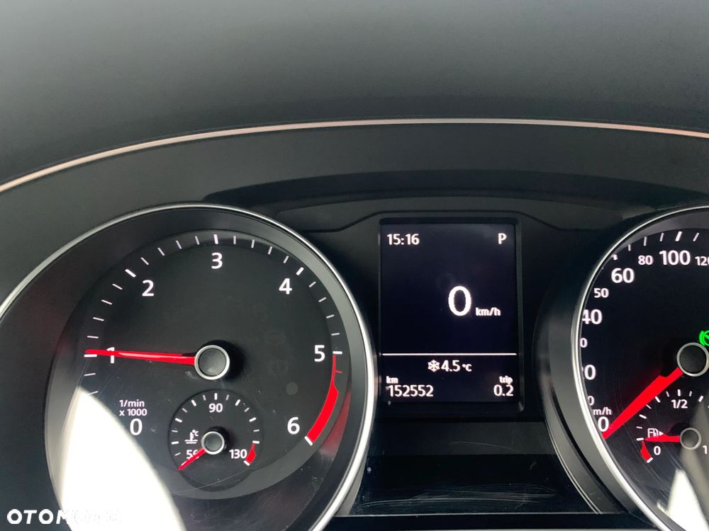 Volkswagen Passat 2.0 TDI EVO Business DSG - 27