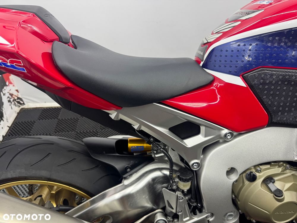 Honda CBR - 32