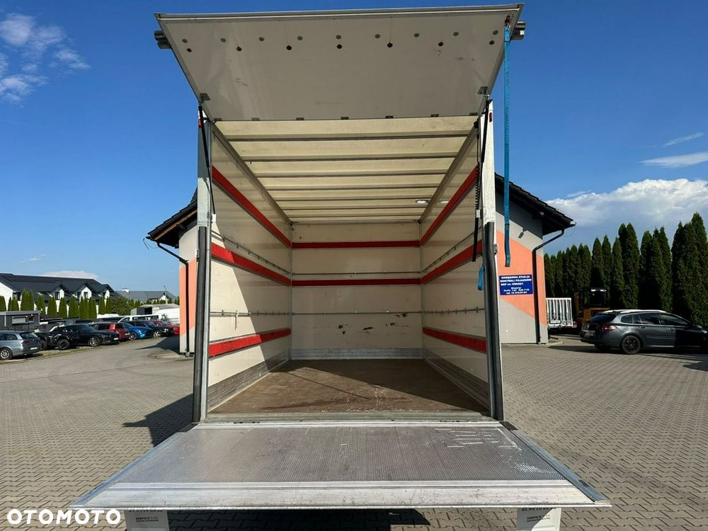Volkswagen Crafter - 11