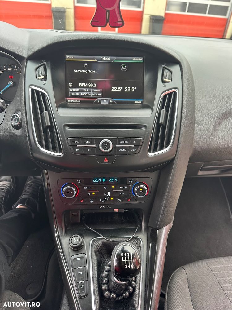 Ford Focus 1.6 TDCI DPF Trend - 6