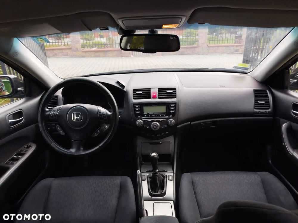 Honda Accord Tourer 2.0 i Executive - 4