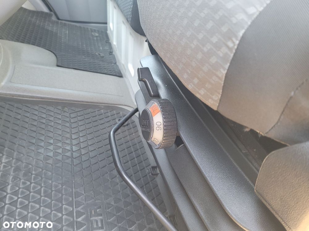 Volkswagen Crafter L2H3 163KM Klima Webasto Tylko 174Tkm bezwypadkowy o - 33