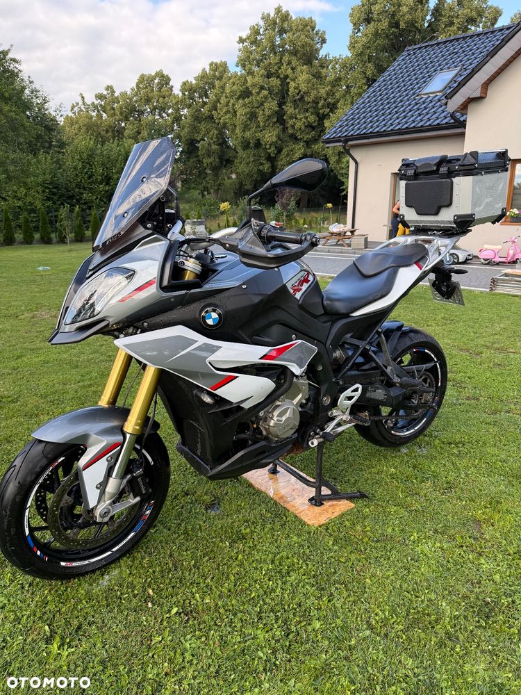 BMW XR - 1